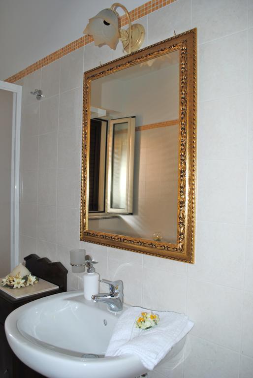 B&B Mareagro Santa Teresa Di Riva Oda fotoğraf